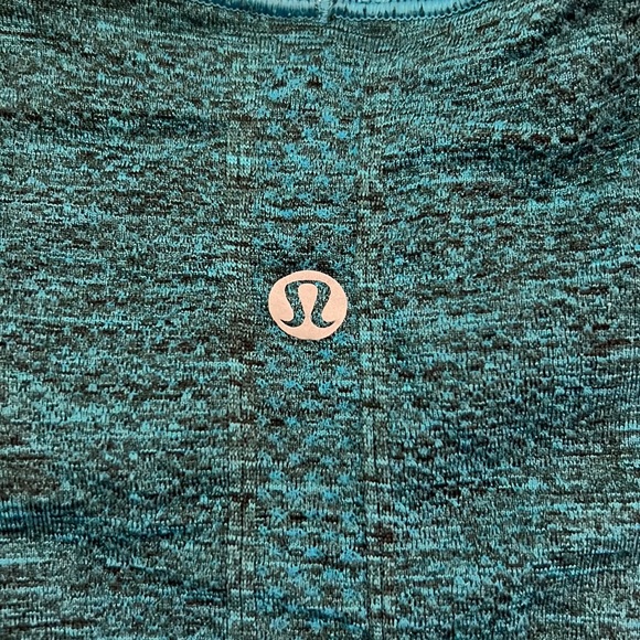 lululemon long sleeve - Picture 3 of 3
